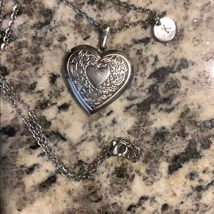Heart locket